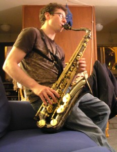 Sax_at_Chesas